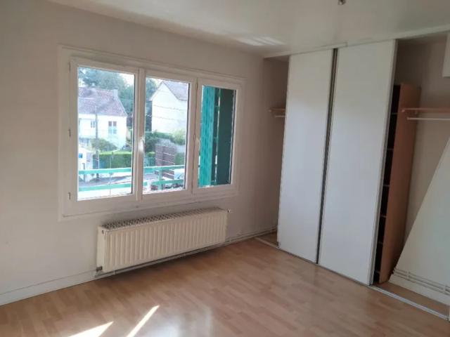 Location Appartement Rue Haute du Châtelet, Nemours