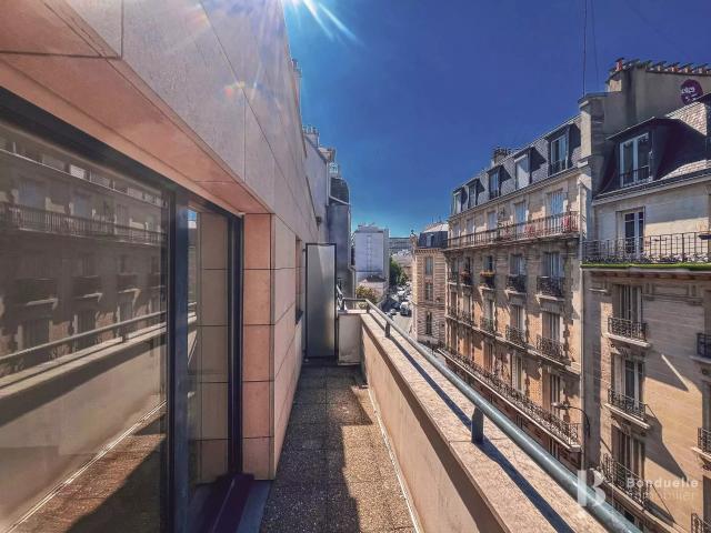 Location Appartement Rue Haxo, Paris