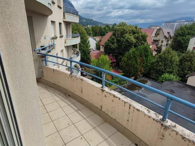 Location Appartement Rue Hébert, Grenoble