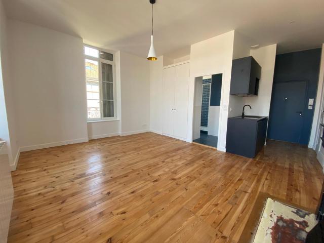 Location Appartement Rue Henri Barbusse, Saint Étienne