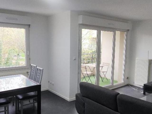 Location Appartement Rue Henri Bastian, Villefranche sur Saône