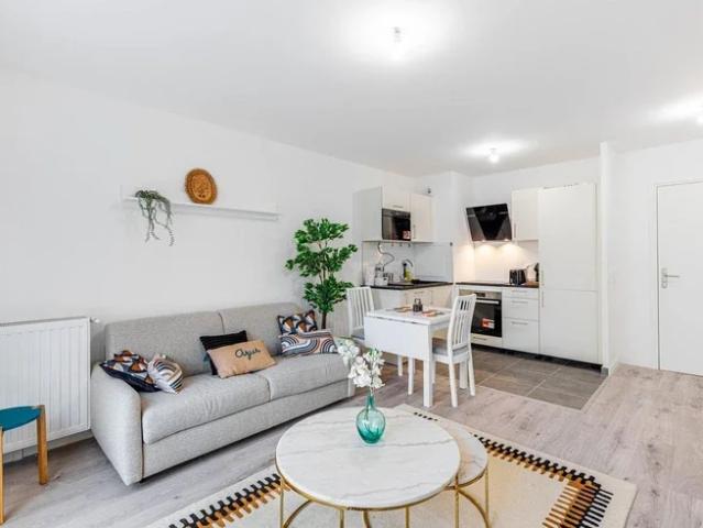 Location Appartement Rue Henri Bergson, Asnières sur Seine