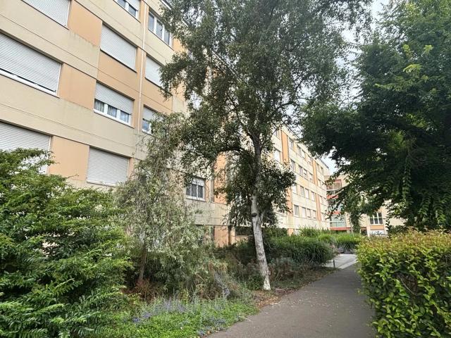 Location Appartement Rue Henri Dunant, Luisant