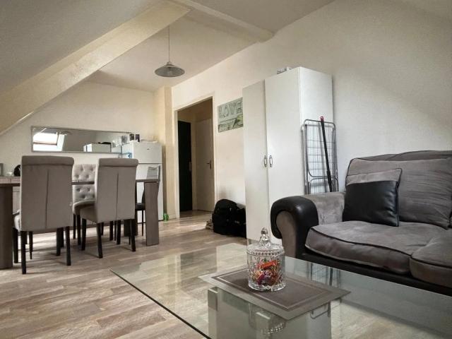 Location Appartement Rue Henri Dunant, Luisant