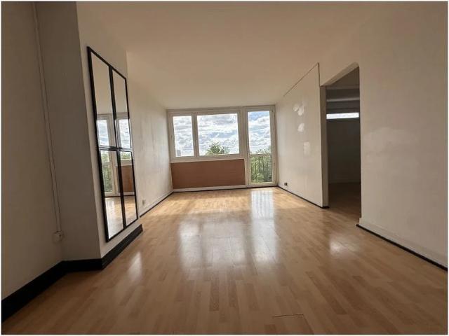 Location Appartement Rue Henri Dunant, Lille