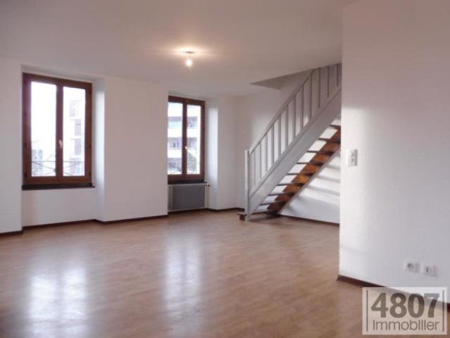 Location Appartement Rue Henri Dunant, Ville la Grand