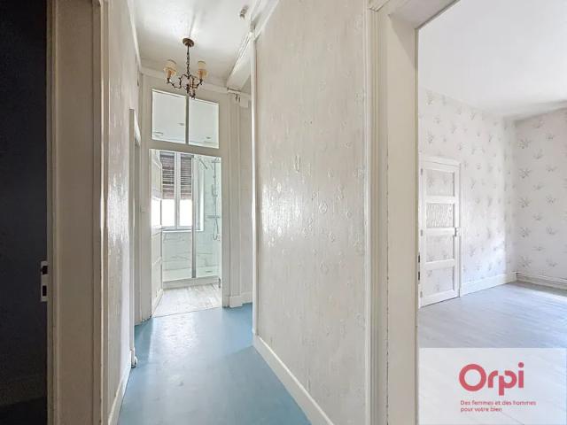 Location Appartement Rue Henri Fayol, Commentry