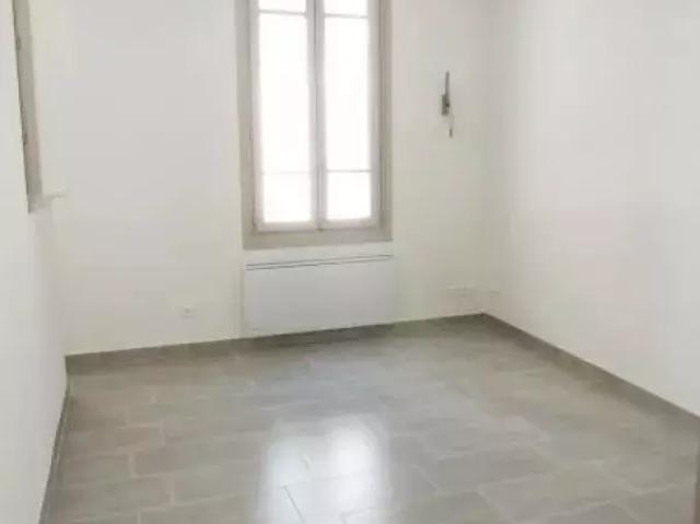 Location Appartement Rue Henri Fabre, Morières lès Avignon