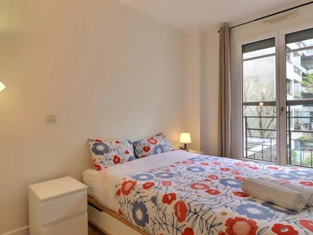Location Appartement Rue Henri Heine, Paris