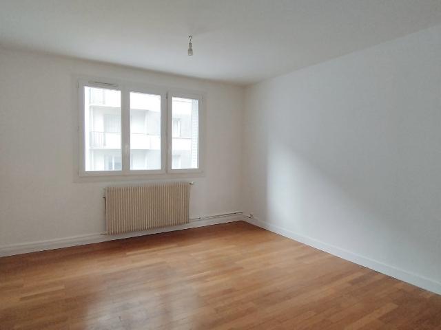 Location Appartement Rue Henri Moissan, Grenoble