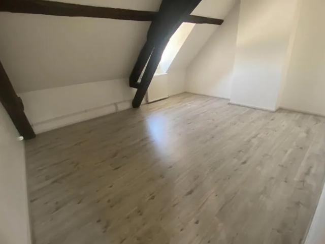 Location Appartement Rue Henri Martin, La Fère