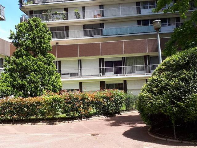 Location Appartement Rue Henri Martin, Puteaux