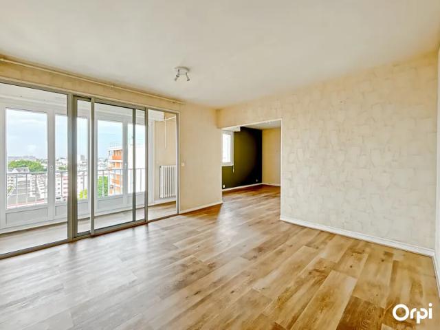 Location Appartement Rue Henri Sellier, Lorient