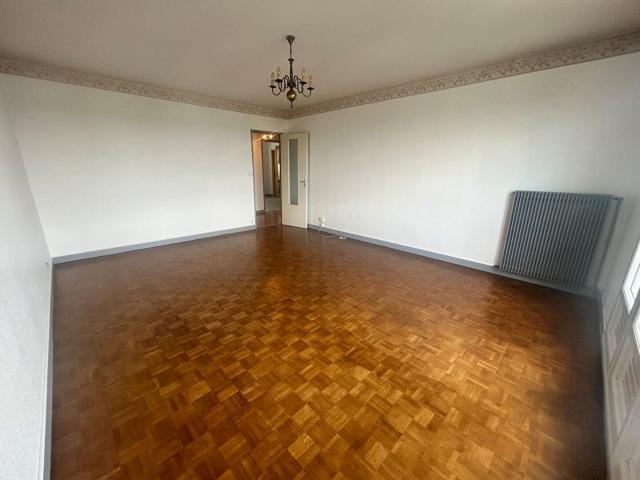 Location Appartement Rue Henri Servain, Saint Brieuc
