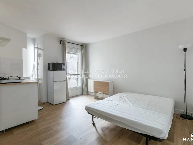 Location Appartement Rue Henry Monnier, Paris