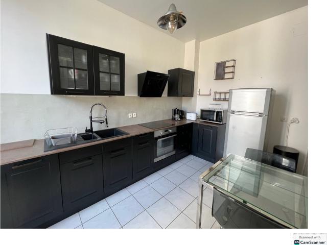 Location Appartement Rue Hincmar, Reims