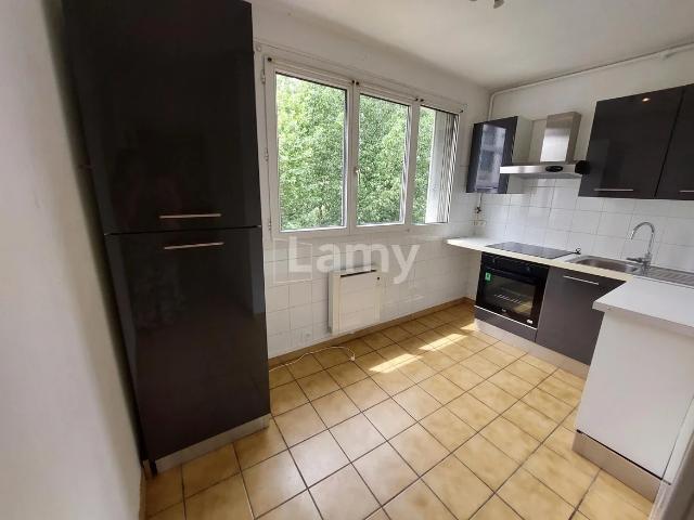 Location Appartement Rue Hippolyte Müller, Grenoble
