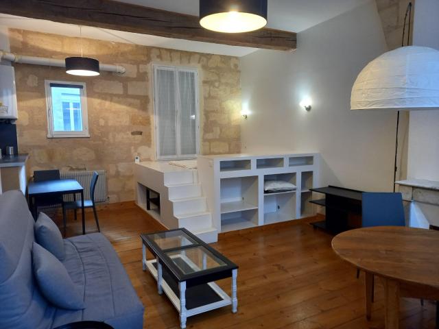 Location Appartement Rue Huguerie, Bordeaux