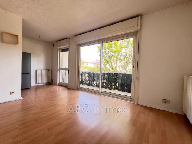 Location Appartement Rue Irma Moreau, Aix en Provence