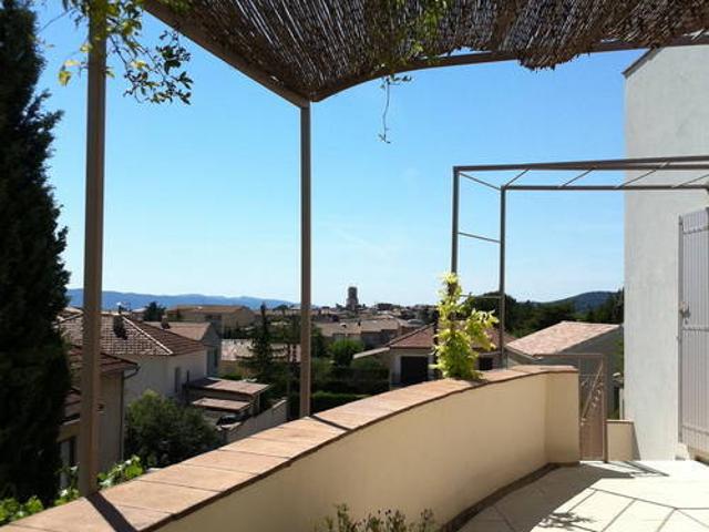 Location Appartement Rue Joseph Cugnot, Pertuis
