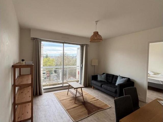 Location Appartement Rue Joseph Cugnot, Rouans
