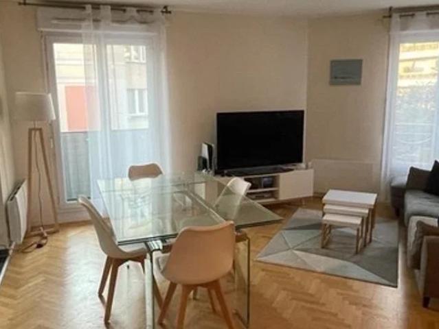 Location Appartement Rue Joseph François Belbeoch, Saint Maurice