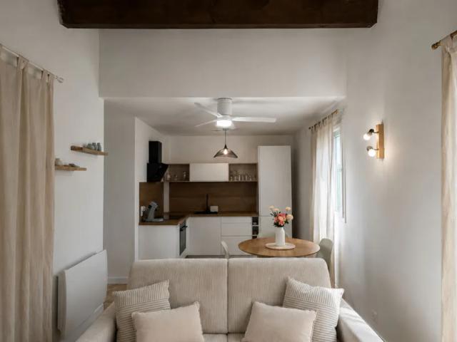 Location Appartement Rue Joseph Vernet, Avignon
