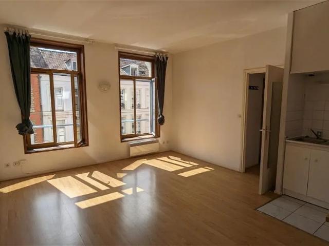 Location Appartement Rue Jacquemars Giélée, Lille