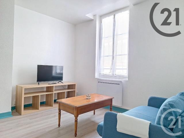 Location Appartement Rue Jacques d'Auxerre, Joigny