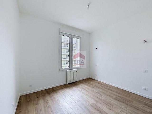 Location Appartement Rue Jacques Decour, Suresnes