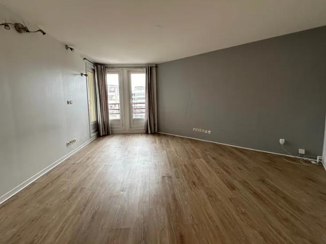 Location Appartement Rue Jacques Duclos, Guyancourt