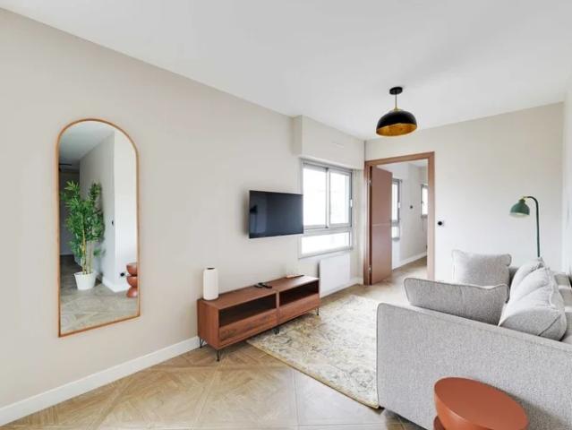 Location Appartement Rue Jacques Hillairet, Paris