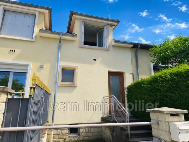 Location Appartement Rue Jean Touchard, Songeons