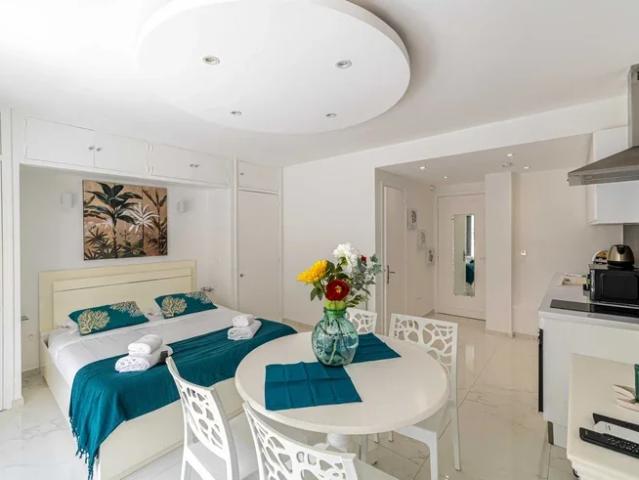 Location Appartement Rue Jean Baptiste Dumas, Cannes