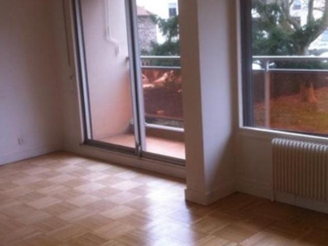 Location Appartement Rue Jean Broquin, Lyon