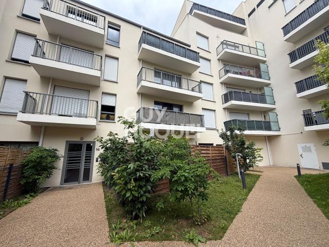 Location Appartement Rue Jean Chardavoine, Stains