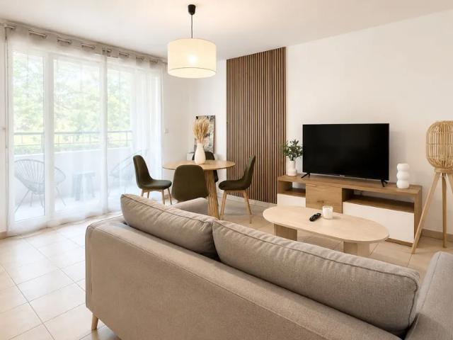Location Appartement Rue Jean Dausset, Avignon