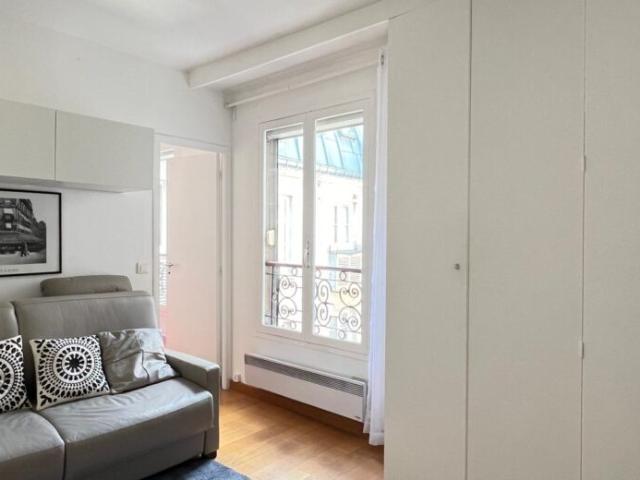 Location Appartement Rue Jean François Gerbillon, Paris