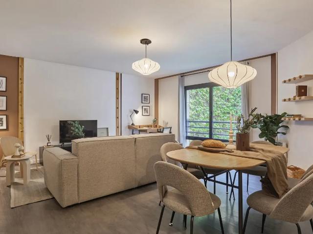 Location Appartement Rue Jean Hugues, Paris