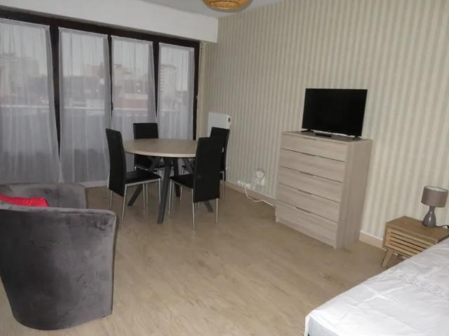 Location Appartement Rue Jean Jacques de Monaix, Pau