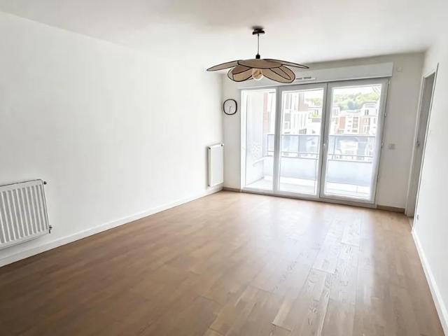 Location Appartement Rue Jean Jacques Rousseau, Romainville