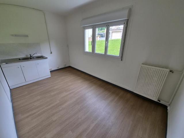 Location Appartement Rue Jean Jaurès, Monthermé