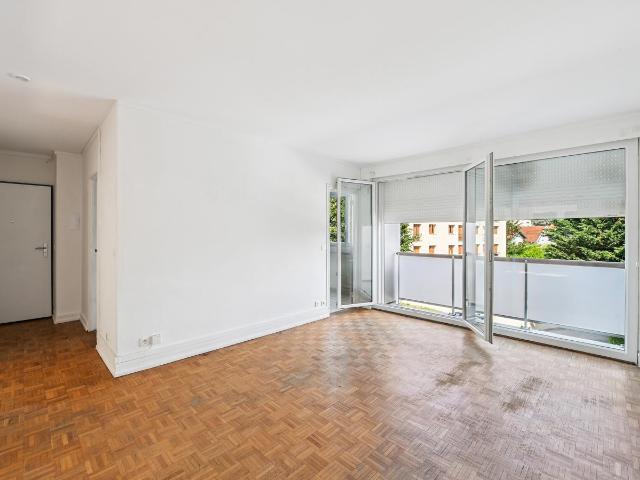 Location Appartement Rue Jean Longuet, Châtenay Malabry