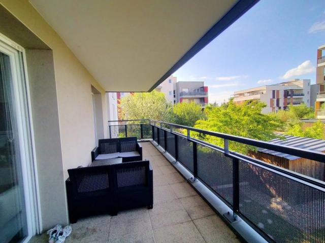 Location Appartement Rue Jean Louis Barrault, Meyzieu