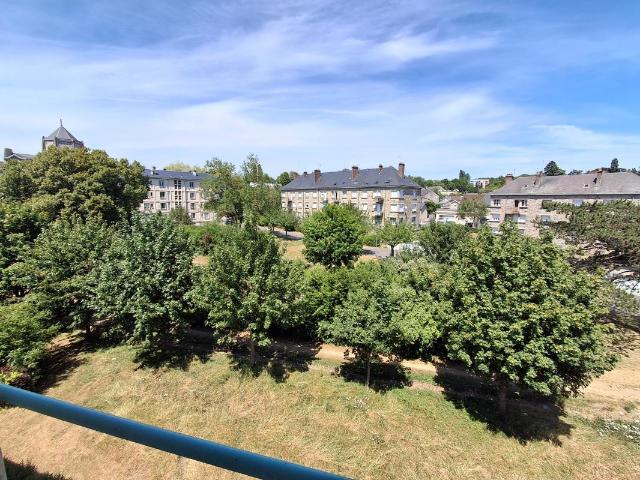 Location Appartement Rue Jean Mermoz, Charleville Mézières