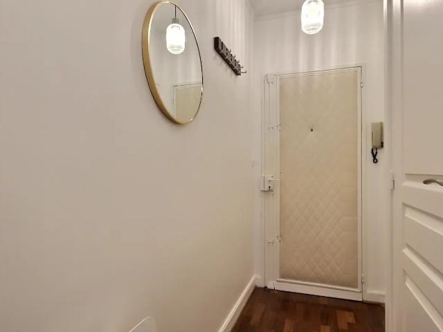 Location Appartement Rue Jean Nicot, Paris