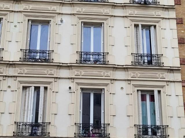 Location Appartement Rue Jean Pierre Timbaud, Courbevoie