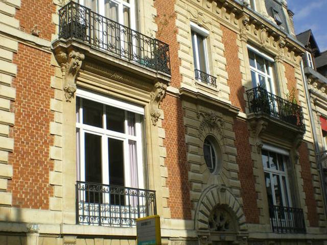 Location Appartement Rue Jeanne d'Arc, Reims