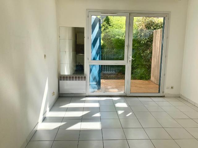 Location Appartement Rue Jeanne de Segur, Aix en Provence