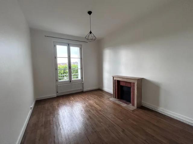 Location Appartement Rue Jehan de Saveuse, Blois